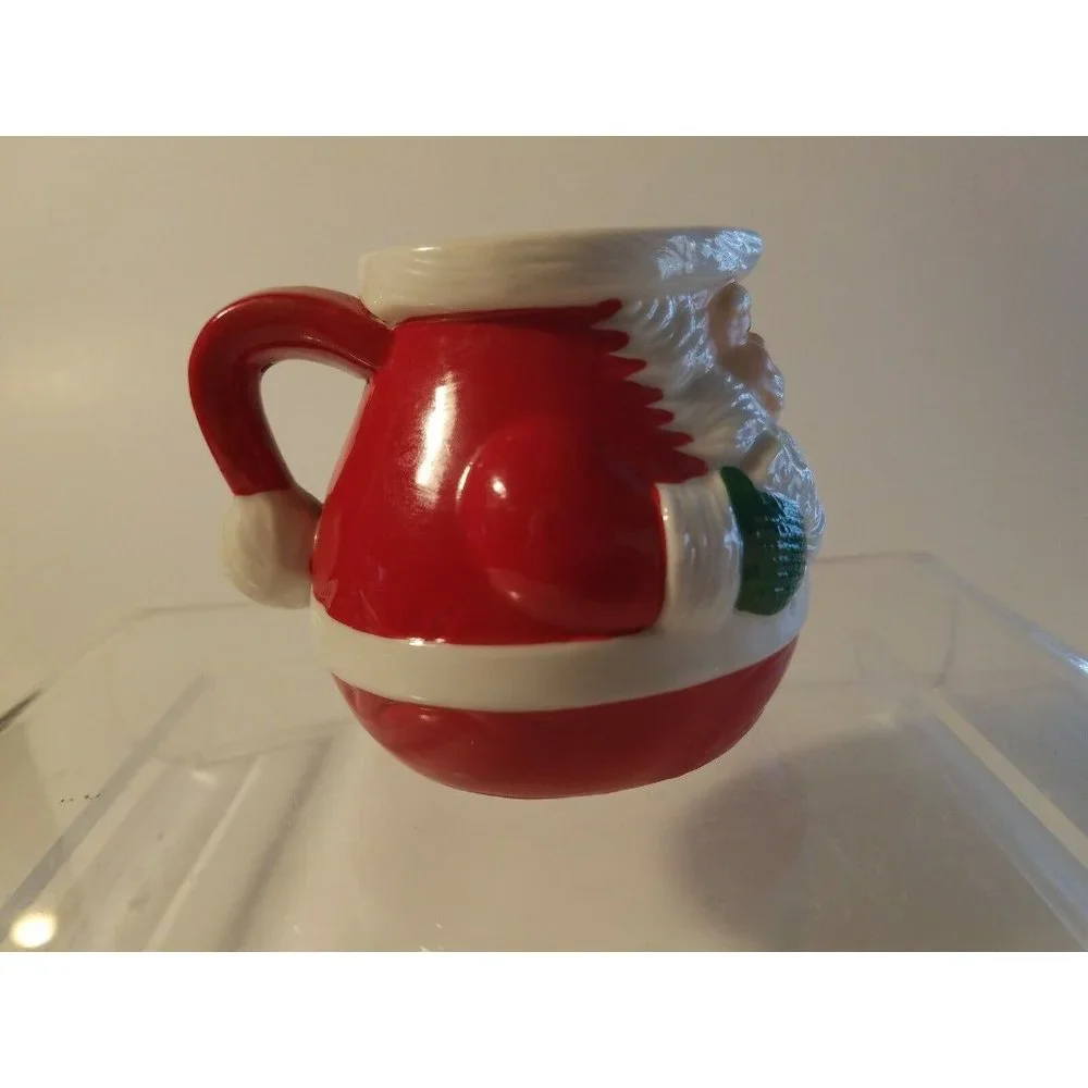 AVON Vintage Santa Claus Creamer and  Mrs. Claus Sugar Bowl w/Lid Set 1983